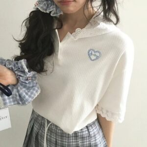 愛心呢喃蕾絲連帽拼接袖口短袖T恤