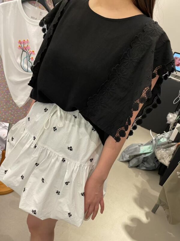 午後甜語小花刺繡澎澎短裙