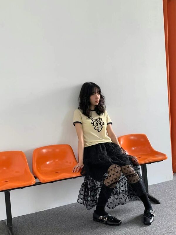 女孩別哭英文輕薄短袖圓領T恤