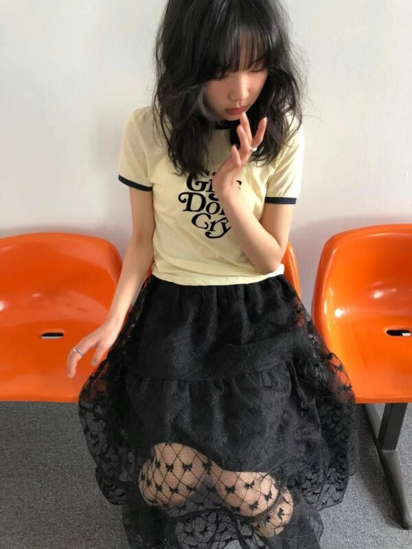 女孩別哭英文輕薄短袖圓領T恤