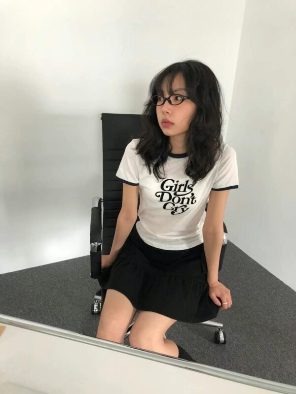女孩別哭英文輕薄短袖圓領T恤