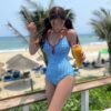 藍色格紋緊身低胸一件式泳衣