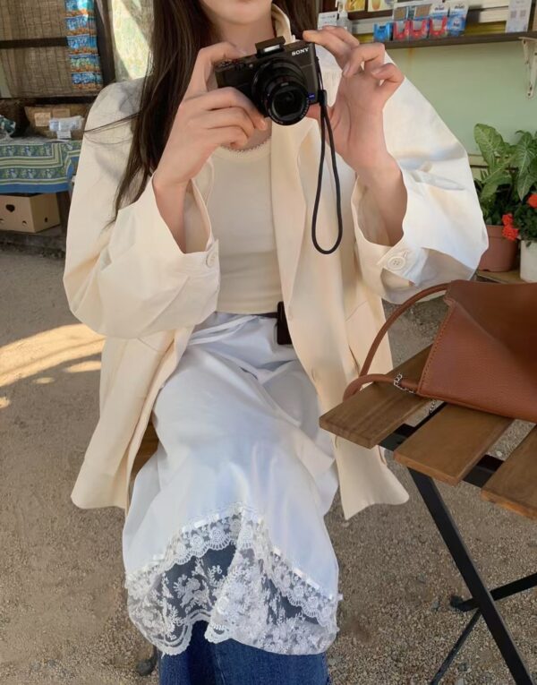 下擺花朵蕾絲長裙