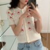 設計感可愛造型球球針織短袖翻領上衣