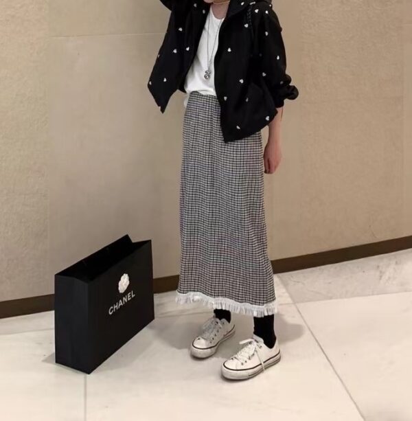 鬆緊腰圍下擺蕾絲格紋長裙