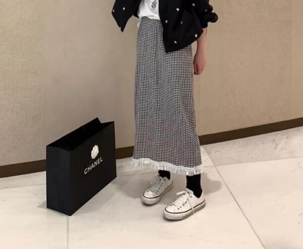 鬆緊腰圍下擺蕾絲格紋長裙