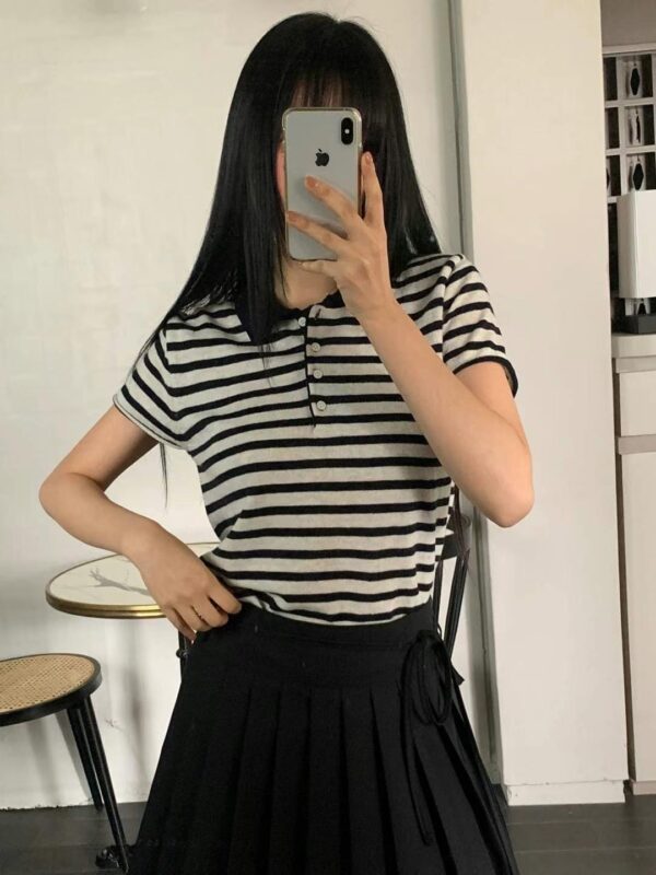 簡單生活短袖翻領條紋合身上衣