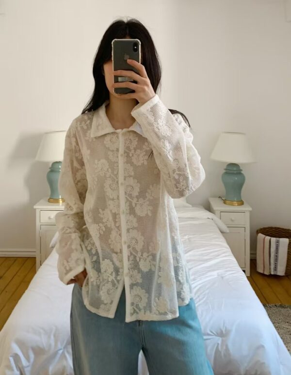 透膚蕾絲翻領長袖襯衫