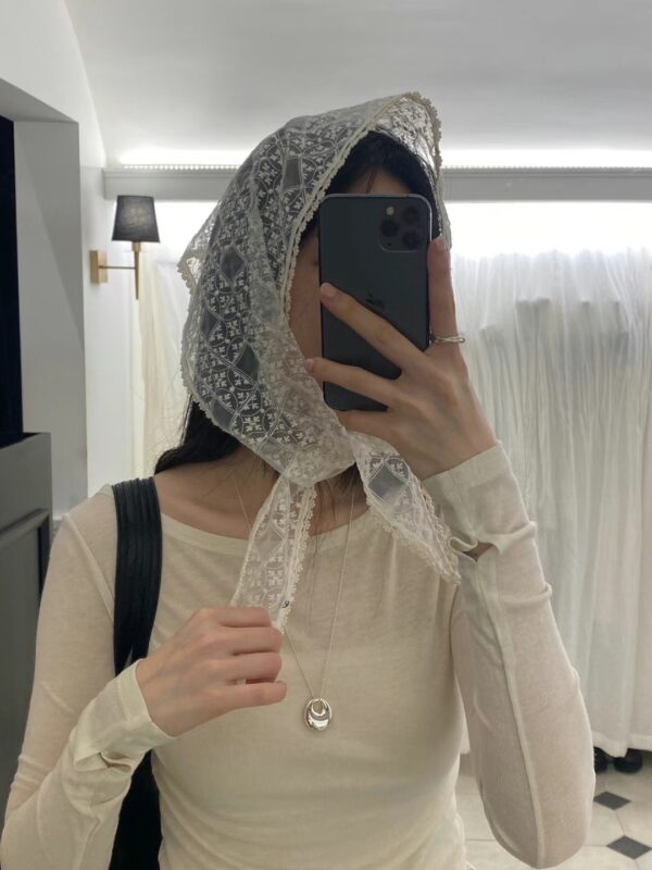 超美蕾絲雕花小方巾 頭巾