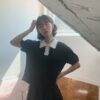 小花瓣領子澎袖上衣