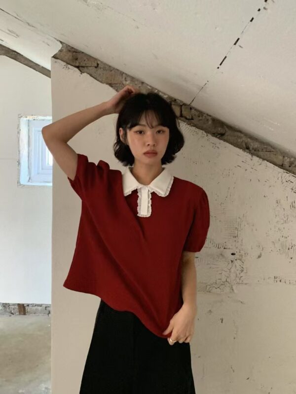 小花瓣領子澎袖上衣