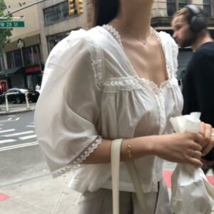 夢幻蕾絲拼接短袖襯衫